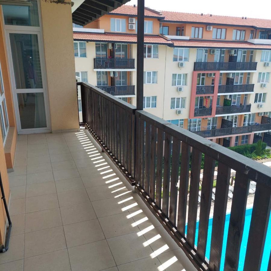 Apartcomplex Chateau 阿赫洛伊 外观 照片