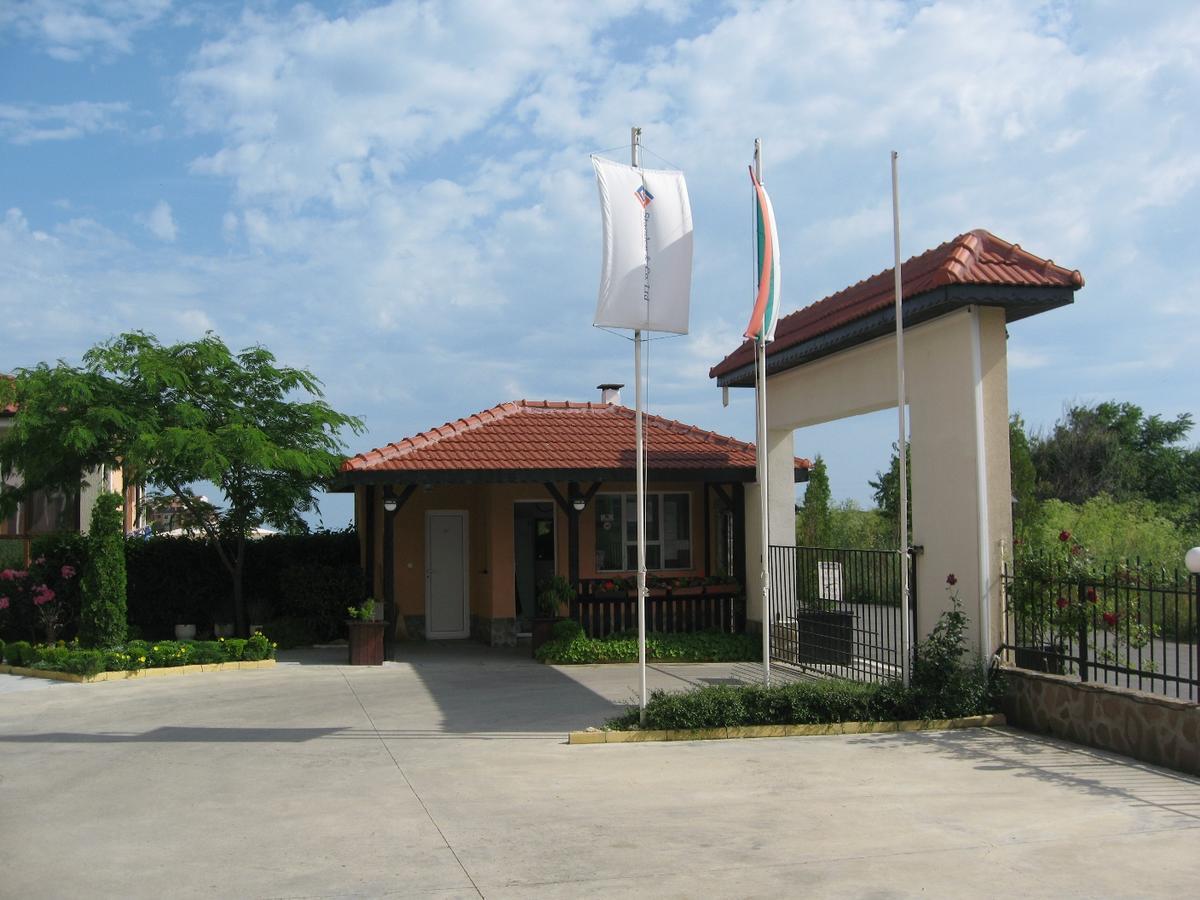 Apartcomplex Chateau 阿赫洛伊 外观 照片