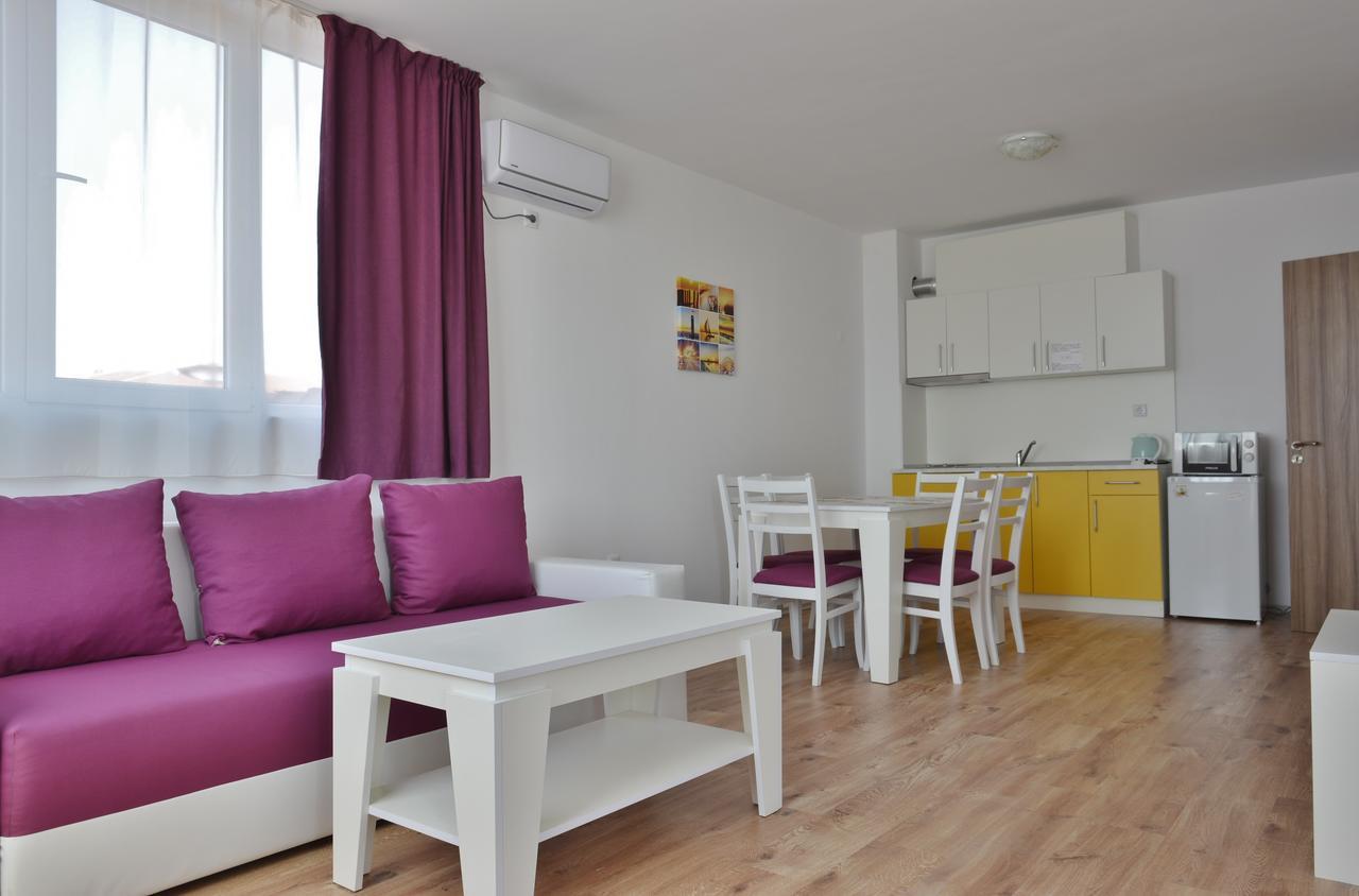 Apartcomplex Chateau 阿赫洛伊 外观 照片
