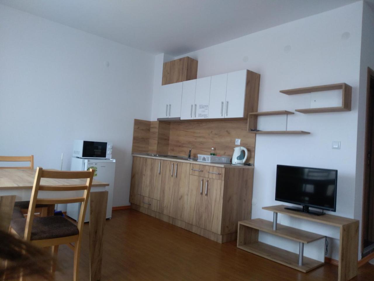 Apartcomplex Chateau 阿赫洛伊 外观 照片
